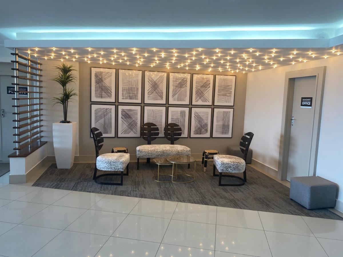 Kennaway Hotel East London Buitenkant foto